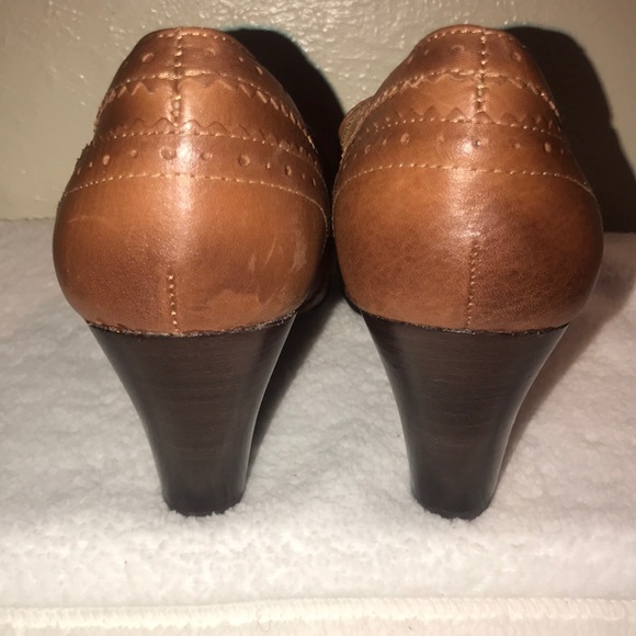 SOFFT Wingtip with Tassels Designed Leather Upper Heels - Picture 11 of 11